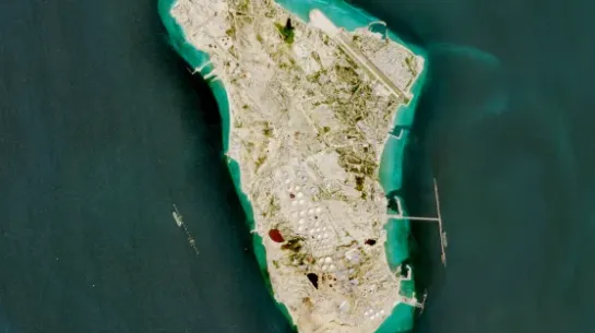 Wyspa Chark z ujęcia satelitarnego. Fot. PAP/EPA/EUROPEAN UNION, COPERNICUS SENTINEL-2 IMAGERY 