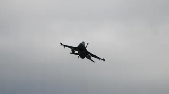 Myśliwiec F-16. Fot. PAP/Darek Delmanowicz