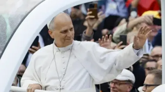 Papież Leon XIV. Fot. PAP/EPA/FABIO FRUSTACI