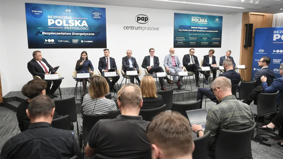 Debata ekspertów. Fot. PAP/Stach Leszczyński