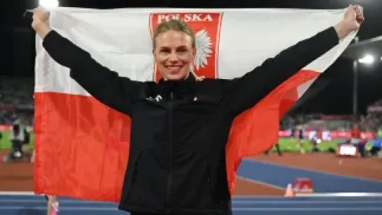 Maria Żodzik cieszy się ze srebrnego medalu po finale skoku wzwyż. Fot. PAP/Adam Warżawa