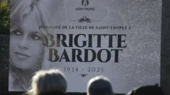 Pogrzeb Brigitte Bardot. Fot. EPA/SEBASTIEN NOGIER